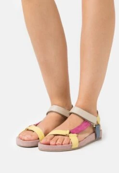 Copenhagen Shoes PEACE - Riemensandalette - Rosa/multicolor