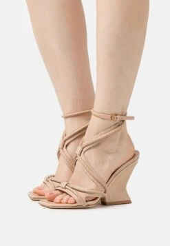 Alberta Ferretti BOLD STRINGS - High Heel Sandalette - Beige