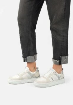 Sneaker Low - White Silver