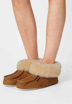 Shepherd MOA - Hausschuh - Chestnut